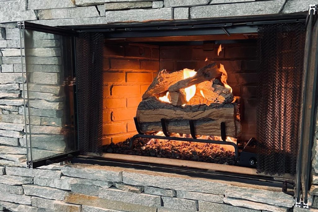 How A Fireplace Insert Improves Heating Efficiency And Comfort